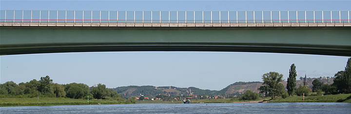 Elbe-km 63 - Autobahnbrücke (2007)